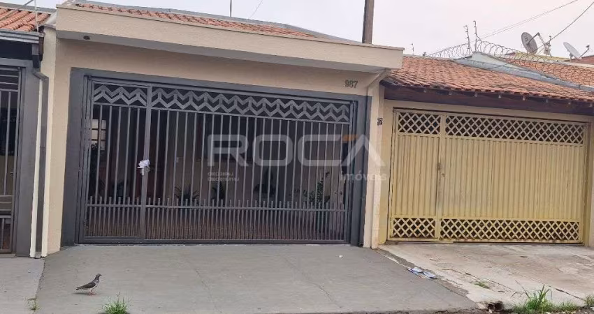 Casa à venda no Planalto Paraíso em São Carlos: 2 dormitórios, suíte e garagem coberta!