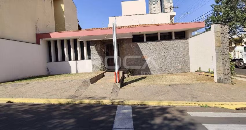 Espaçosa casa para alugar no Centro de São Carlos - 4 dormitórios
