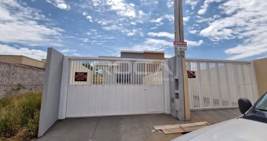 Casa padrão à venda no Parque Industrial, São Carlos - 2 dormitórios, 2 garagens
