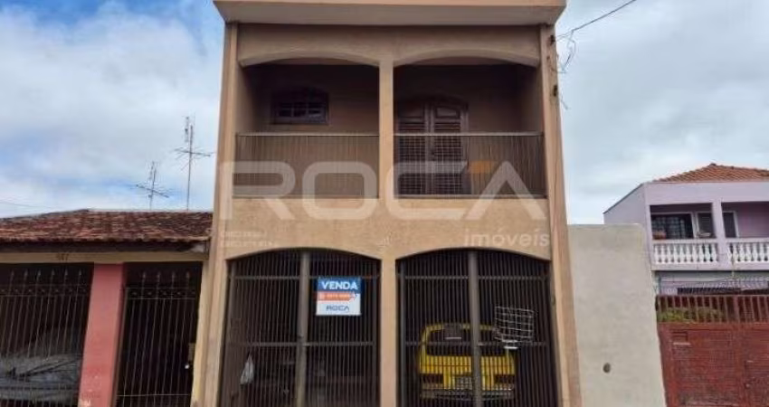 Casa padrão à venda em Vila Brasília, São Carlos: 4 dormitórios, suíte e 2 garagens!