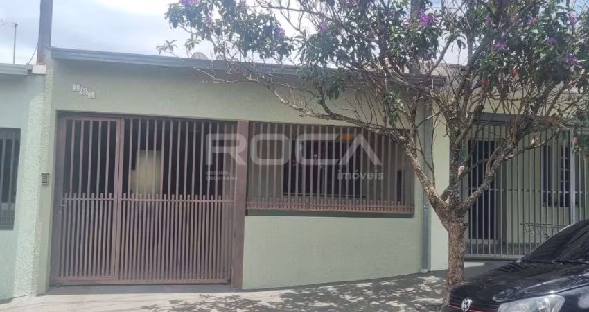 Charmosa Casa de 2 Dormitórios à Venda no Jardim Paulistano, São Carlos