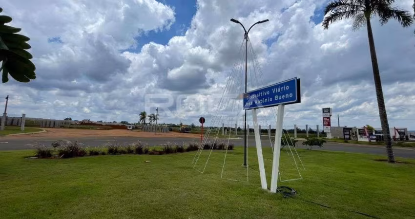 Terreno à venda em condomínio de luxo em Santa Maria do Leme, São Carlos