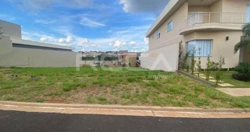 Terreno em Condomínio com Academia e Área de Lazer em São Carlos