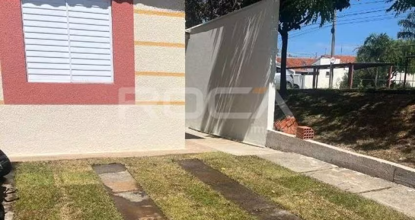Casa à venda em Condomínio Moradas 2, São Carlos - 2 dormitórios, suíte, cozinha e garagem