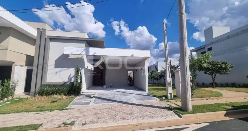 Charmosa Casa de 3 Suítes no Condomínio Village São Carlos IV