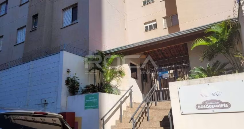 Apartamento de 2 dormitórios com móveis planejados no Recreio São Judas Tadeu em São Carlos