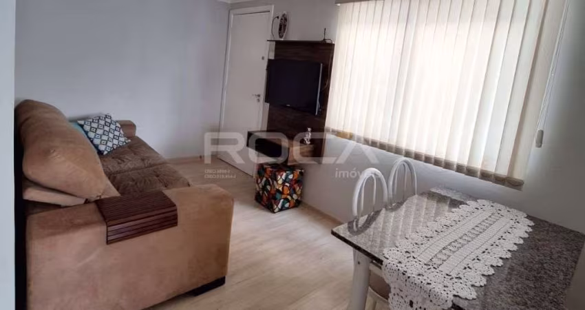 Apartamento de 2 dormitórios com armários na Vila Irene, São Carlos