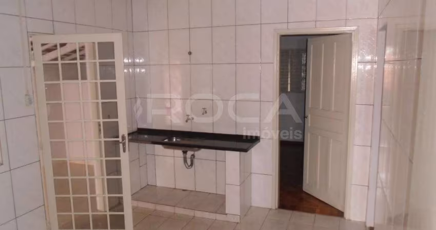 Casa à venda em Centreville, São Carlos: 2 dormitórios, suíte, e garagem