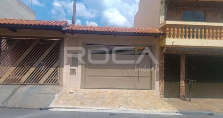 Casa à venda no bairro Cruzeiro do Sul em São Carlos - 3 dormitórios, 1 suíte, 2 garagens  cobertas
