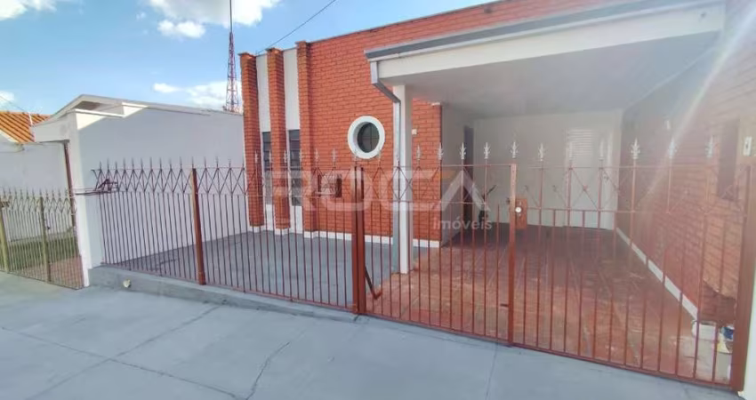 Aluguel de Casa Padrão com 3 Dormitórios na Vila Costa do Sol, São Carlos