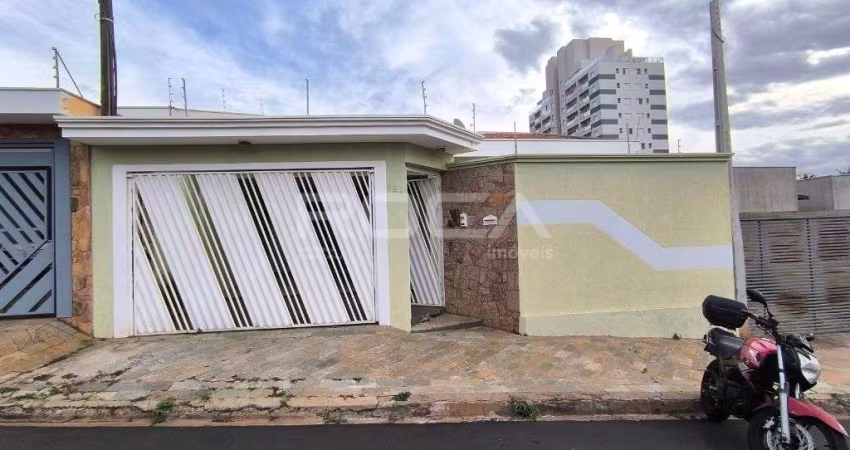 Casa de 3 dormitórios para alugar no bairro Jardim Gibertoni - São Carlos