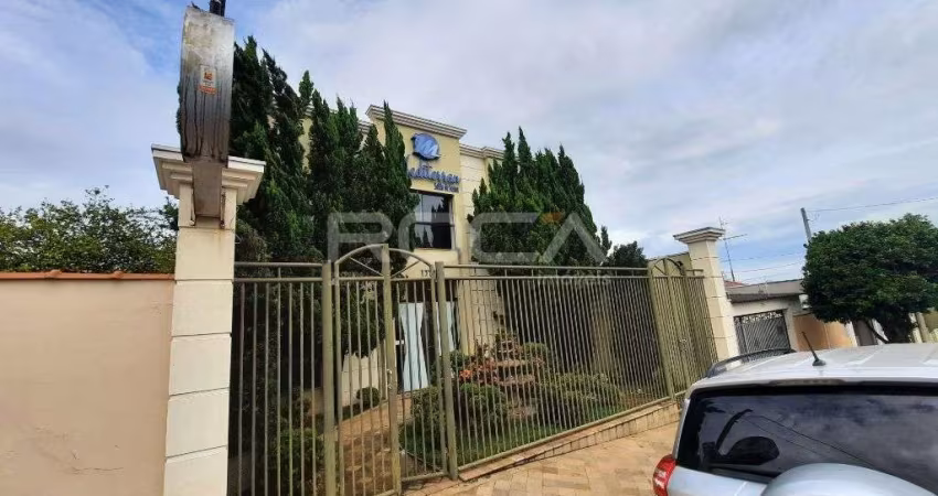 Imóvel comercial no Jardim São Carlos - Salão com 4 banheiros e muito mais!