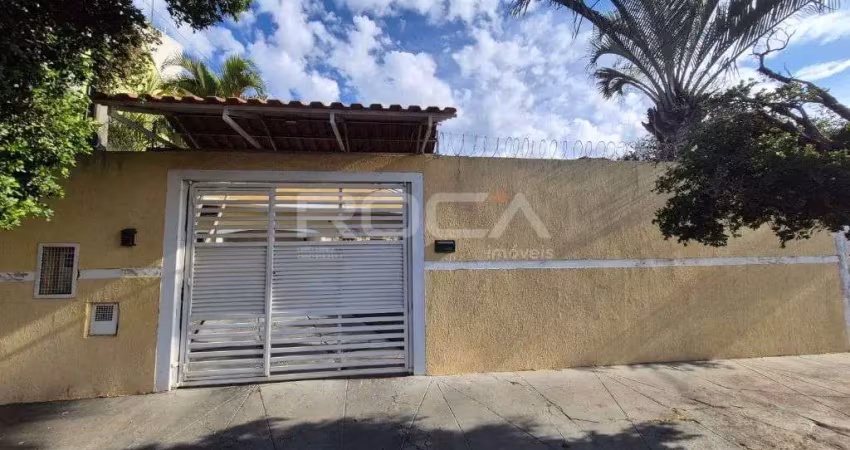 Charmosa casa à venda na Vila Brasília, São Carlos - 3 dormitórios, suíte e 3 vagas de garagem!
