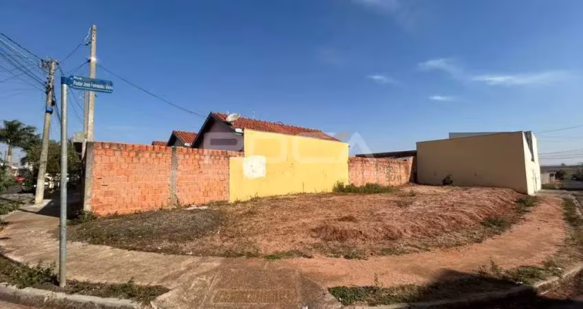 Terreno à venda na Rua Pastor José Fernandes Vieira, 43, Conjunto Habitacional Planalto Verde, São Carlos