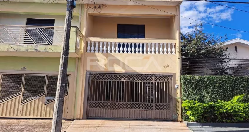 Linda Casa de Padrão com 2 Dormitórios e Churrasqueira na Vila Conceição
