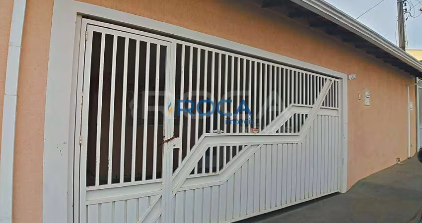 Casa à venda no Jardim Ricetti, São Carlos: 2 dormitórios e canil.