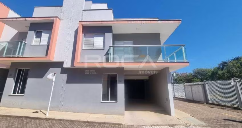 Casa de luxo com 3 dormitórios no Condomínio Jardim São Carlos