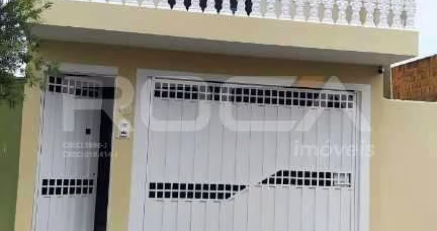 Sobrado de 3 dormitórios com 2 suítes em São Carlos - Cidade Aracy