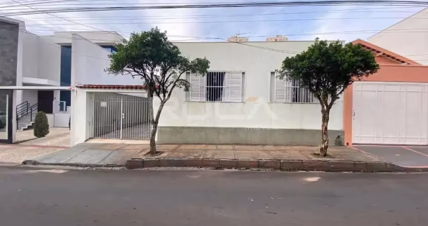 Casa padrão de 3 dormitórios no CENTRO de São Carlos