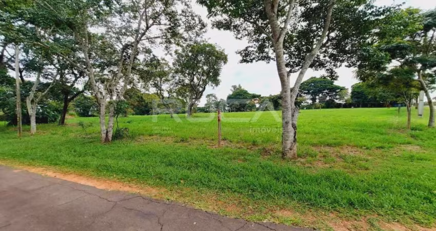 Terreno à venda na Rua Sete, Vila Pinhal, Itirapina