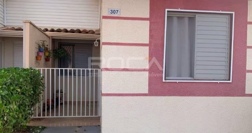 Casa à venda em Condomínio Moradas 2, São Carlos: 2 quartos, suíte, armários e 2 vagas