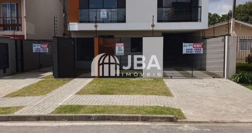 Sobrado 3 pavimentos, com terraço exclusivo, 2 churrasqueiras, suíte com closet
