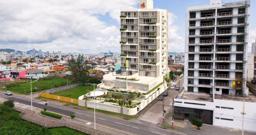 APARTAMENTO 3 SUÍTES FRENTE MAR, NO CENTRO EM NAVEGANTES SC.
