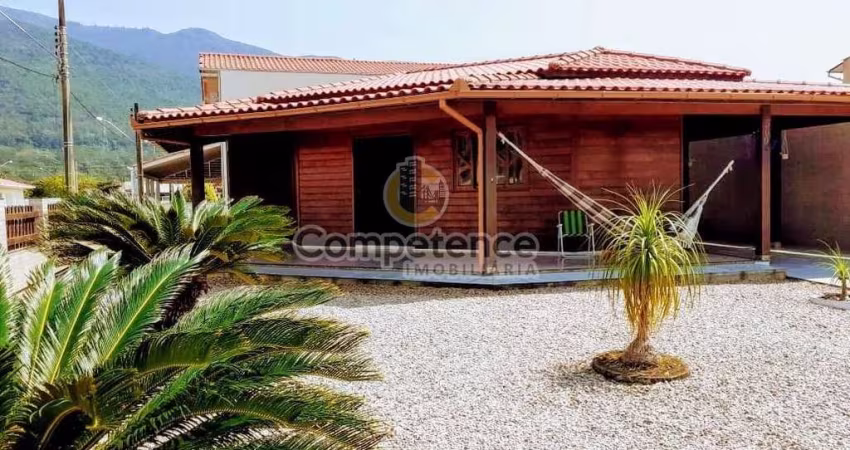 Casa para Venda em Palhoça, Praia de Fora, 2 dormitórios, 1 banheiro, 2 vagas