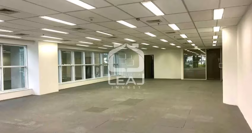 Conjunto Comercial para Locação em Vila Nova Conceição, 200 m², 6 Vagas de Garagem, R$ 21.080.00 (P