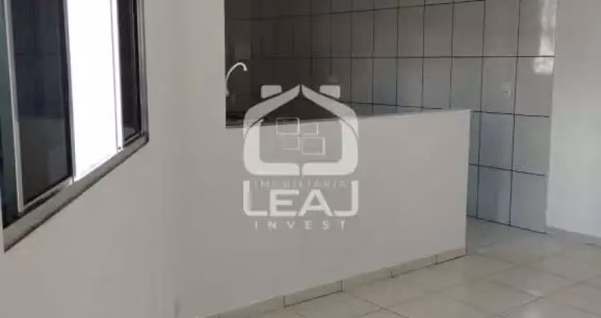 Casa possui 35 m², com 1 dormitório, sala e cozinha para locação no valor de r$ 1.2500,00 - parque