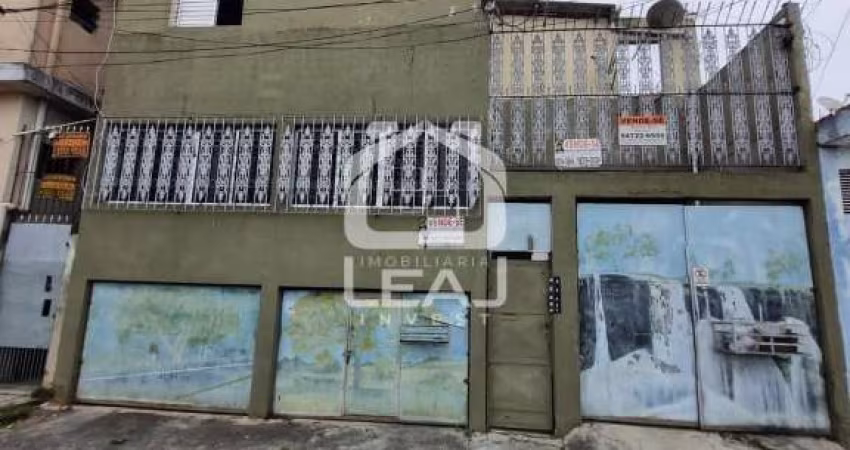 Sobrado à venda para Renda no Jardim Irapiranga, 260m², 5 casas, 2 vagas garagem - R$ 650.000,00 -