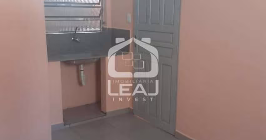 Casa com 1 dormitório para locação possui 15 m² por R$ 400,00/mês, Parque Fernanda - São Paulo/SP