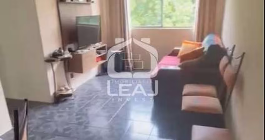 Apartamento à venda, 72m², Jardim Umuarama, 3 Dormitórios, 2 Vagas - R$ 260.000,00 - São Paulo, SP
