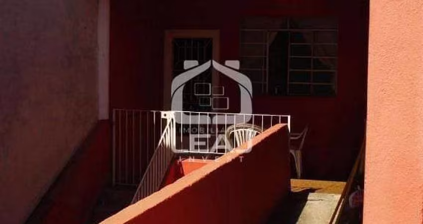 Sobrado de 139m² com 4 casas no quintas e 3 vagas de garagem à venda por R$ 320.000,00 - Jardim Ros