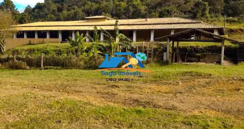 Fazenda à venda no Centro, Joanópolis 
