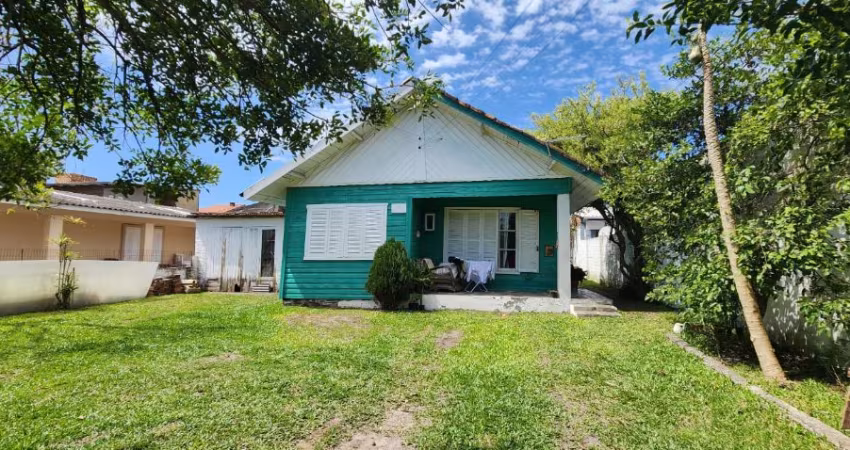 CASA PERTO DO CENTRO EM CAPÃO DA CANOA