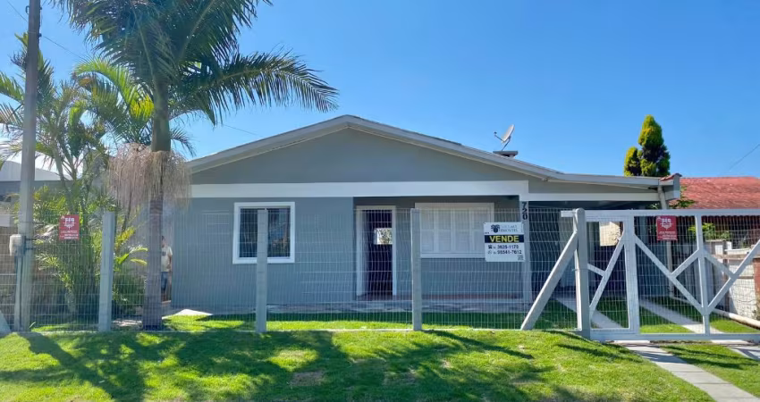 CASA COM PISCINA PERTO DO MAR EM CAPÃO