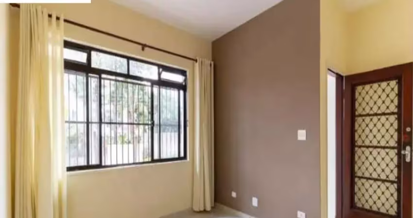 Apartamento garden, fica no térreo com 67m² + quintal à 50 metros do parque da aclimação.
