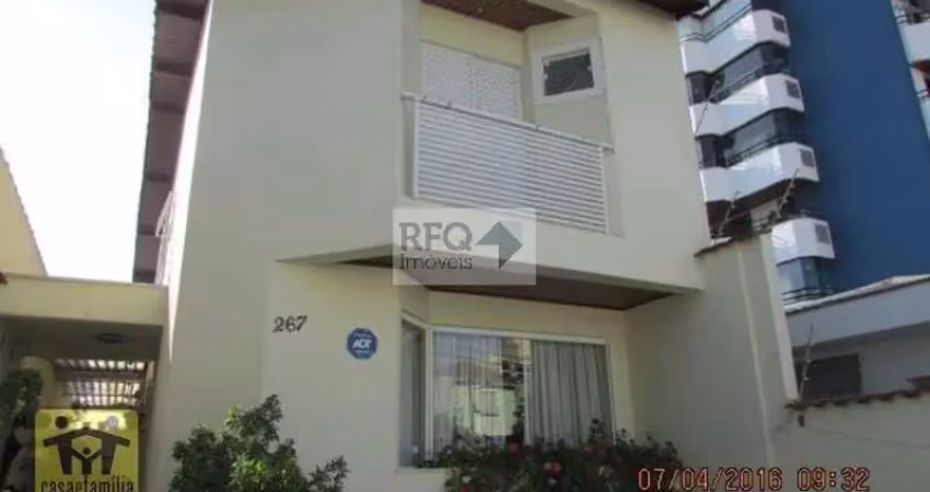 Sobrado com 3 quartos  à venda na região do ipiranga com churraqueira  e quintal !!