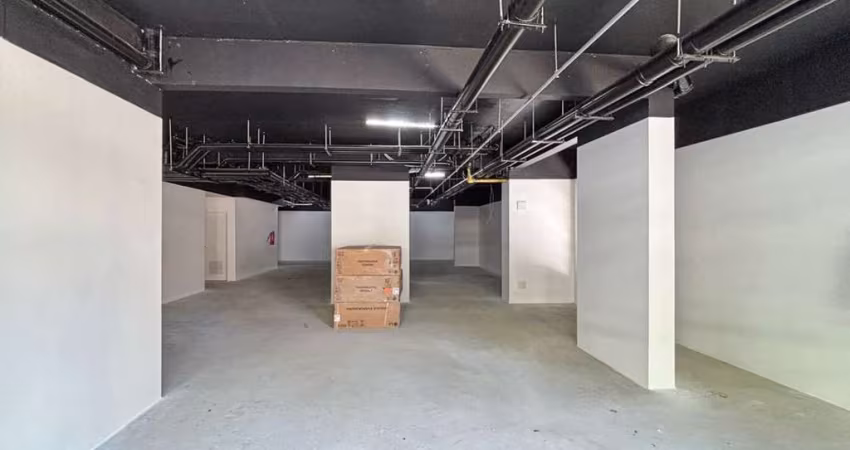 Loja de rua para locação, 213m²