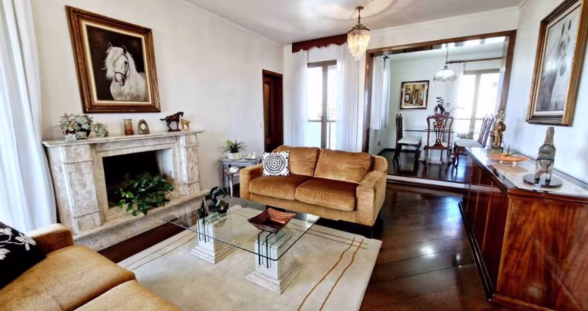 Apartamento tipo para venda com 3 quartos, sendo 3 suítes, 216m²