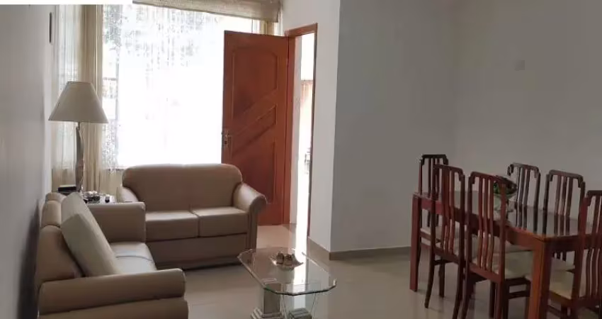 Casa térrea ampla bem localizada e  arejada  no bairro vila monumento!!