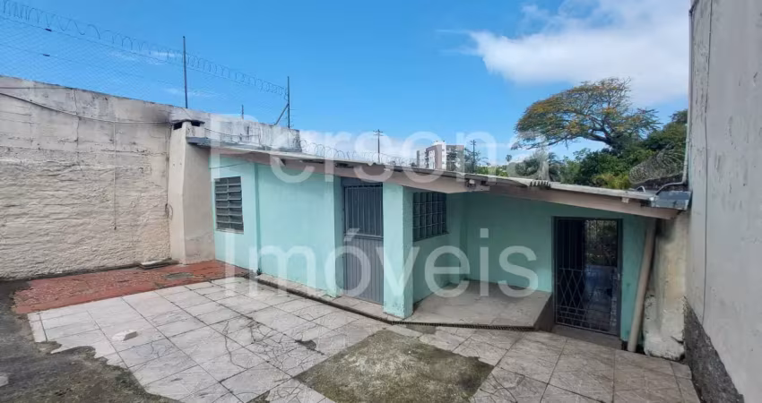 Casa com 02 dormitórios na rua cel. neves – bairro medianeira – porto alegre rs