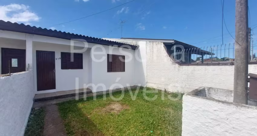 Casa com 02 dormitórios e entrada para automóvel – cachoeirinha/rs