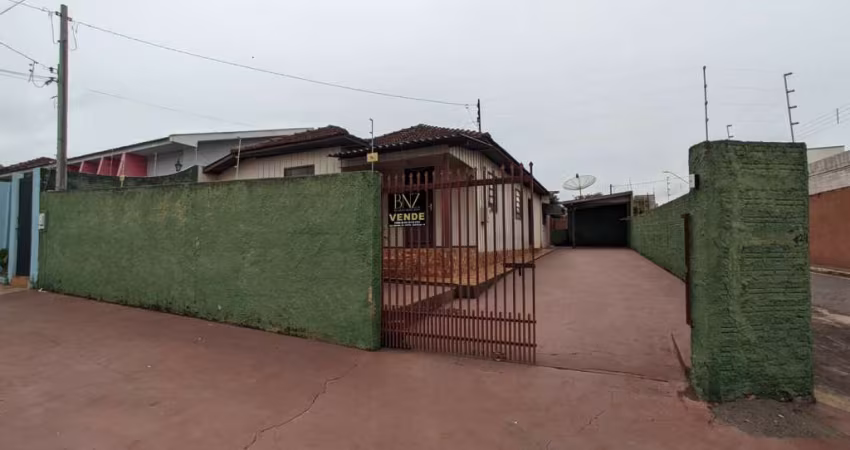 Casa à Venda no Centro, Próximo ao Colégio Bom Jesus
