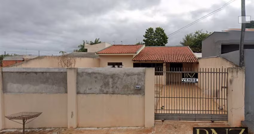 Casa Aconchegante com Garagem Coberta no Jardim San Raphael IV