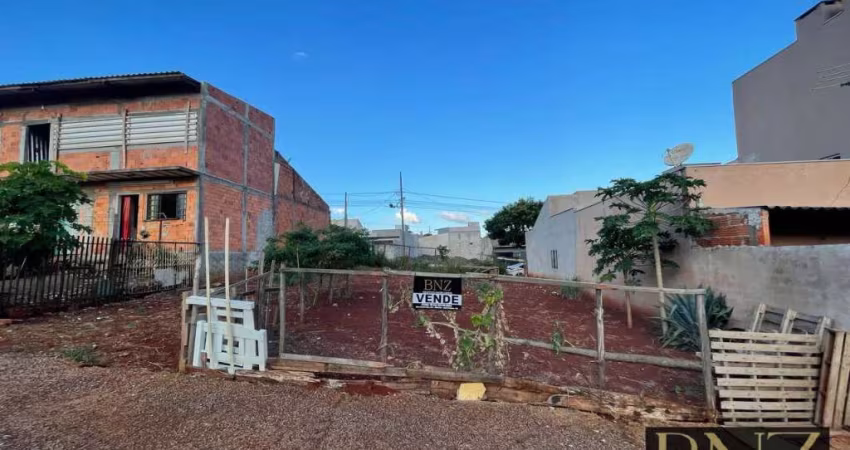 Oportunidade no Jardim Interlagos, Terreno de 305m²  à Venda.