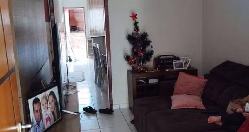 Excelente casa no Jardim Mônaco II