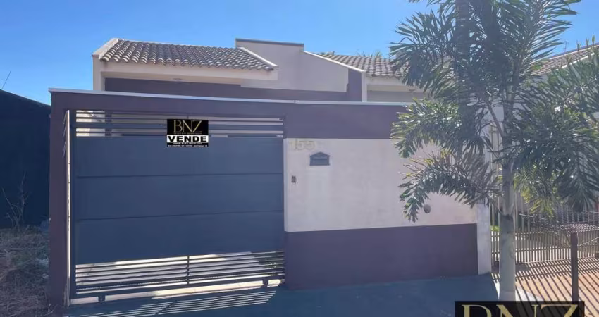 Casa à Venda ou Locação no Jardim Universidade