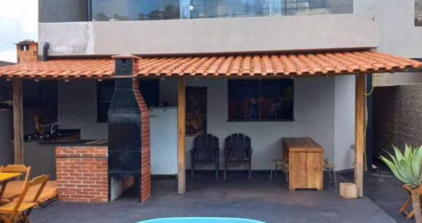 Casa com 3 quartos, 1 suite a Venda,  Jardim Interlagos - Arapongas, PR